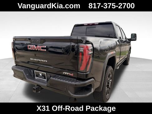 Used 2024 GMC Sierra 2500 AT4 w/ AT4 Premium Plus Package image 4