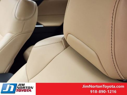 Used 2025 Toyota RAV4 XLE Premium AWD/4WD image 17