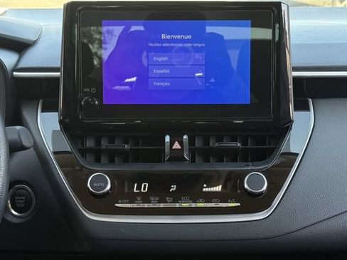Used 2025 Toyota Corolla LE w/ Convenience Package FWD image 17