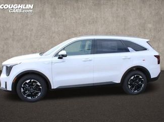 New 2025 Kia Sorento S w/ Panoramic Sunroof Package FWD video 4
