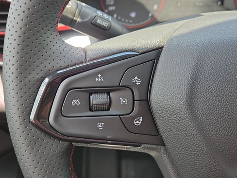 New 2026 Chevrolet Trax RS w/ Sunroof Package FWD image 19
