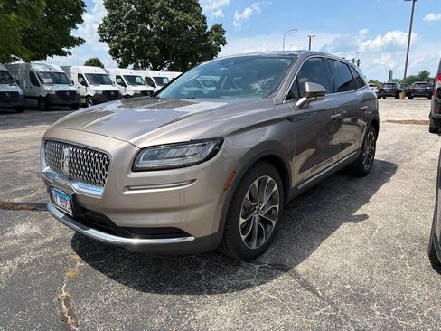 Used 2021 Lincoln Nautilus Reserve FWD image 4