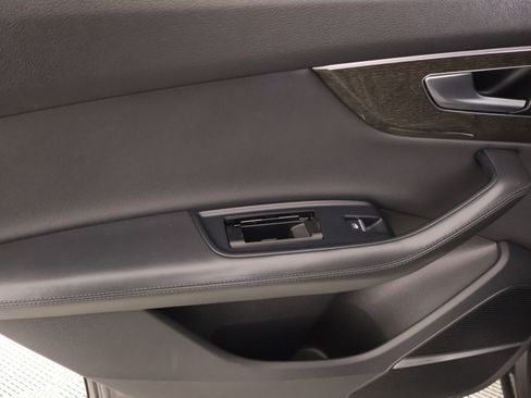 Used 2021 Audi Q7 3.0T Prestige w/ Prestige Package image 18