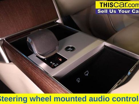 Used 2024 Land Rover Range Rover Long Wheelbase SE image 16