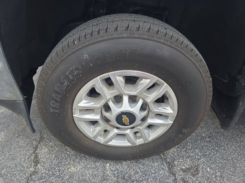 Used 2015 Chevrolet Silverado 3500 W/T image 29