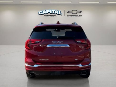 Used 2018 GMC Terrain Denali w/ Advanced Safety Package image 4