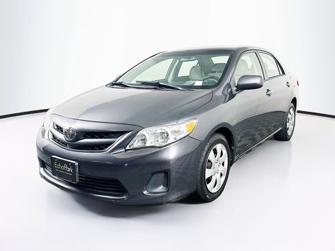 Used 2012 Toyota Corolla LE FWD image 3