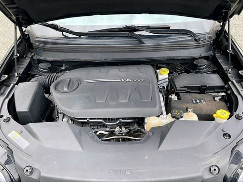 Certified 2019 Jeep Cherokee Limited image 37