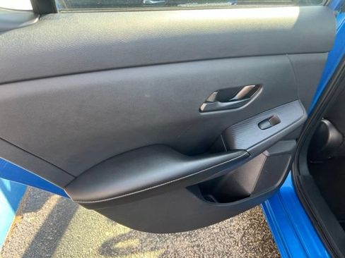 Used 2024 Nissan Sentra SV FWD image 20
