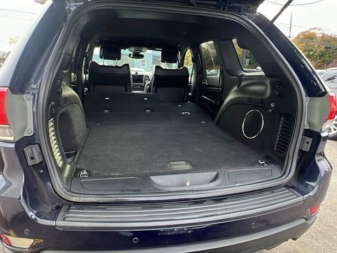Used 2018 Jeep Grand Cherokee Laredo RWD image 8