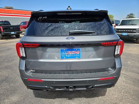 New 2026 Ford Explorer ST-Line w/ ST-Line Street Pack RWD image 10