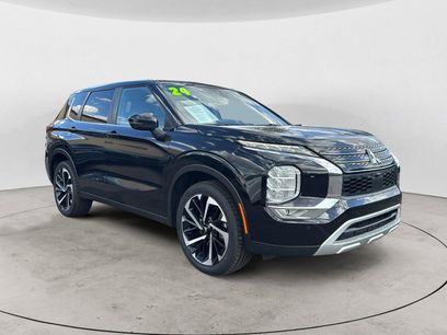 Used 2024 Mitsubishi Outlander SE