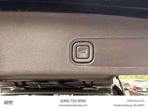 Used 2009 Chevrolet Suburban LT AWD/4WD image 24