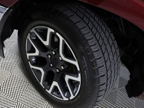 Used 2025 RAM 1500 Laramie AWD/4WD image 40