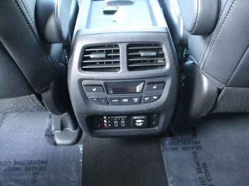 Used 2016 Honda Pilot Elite image 34