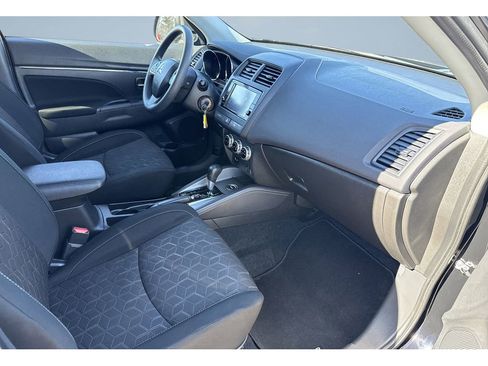 Used 2024 Mitsubishi Outlander Sport ES image 25