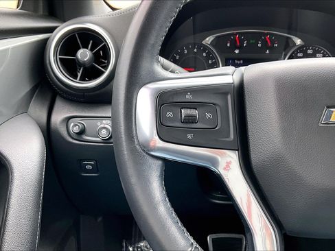 Used 2020 Chevrolet Blazer LT FWD image 19