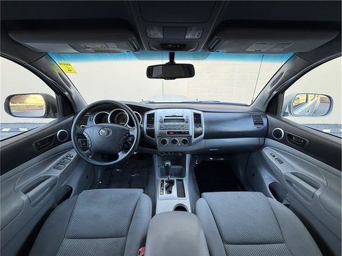 Used 2011 Toyota Tacoma PreRunner w/ TRD Sport Pkg w/JBL Audio RWD image 16
