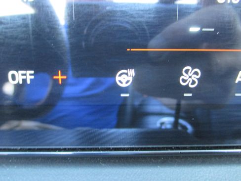 Used 2025 Ford Mustang Premium RWD image 19