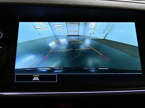 Used 2023 Buick Envision Essence image 21