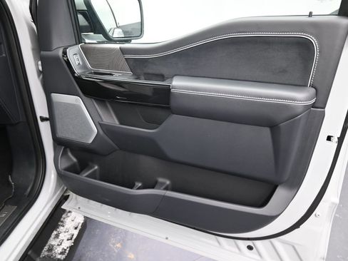 Used 2024 Ford F150 Lightning Platinum image 21