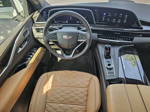 Used 2023 Cadillac Escalade ESV Sport w/ LPO, ONYX Package AWD/4WD image 19