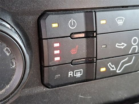 Used 2021 Ford F250 XLT w/ XLT Premium Package image 22