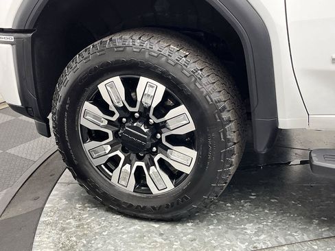 Certified 2026 GMC Sierra 2500 Denali AWD/4WD image 39