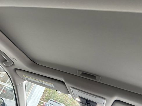 Used 2023 Honda CR-V EX image 15