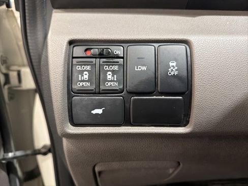 Used 2016 Honda Odyssey EX-L image 23