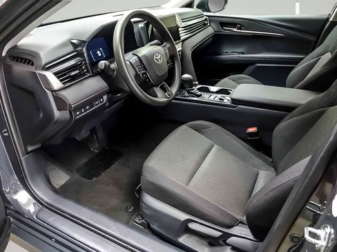 Used 2025 Toyota Camry LE FWD image 9