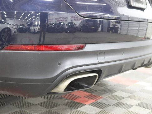 Used 2019 Porsche Cayenne AWD/4WD image 7