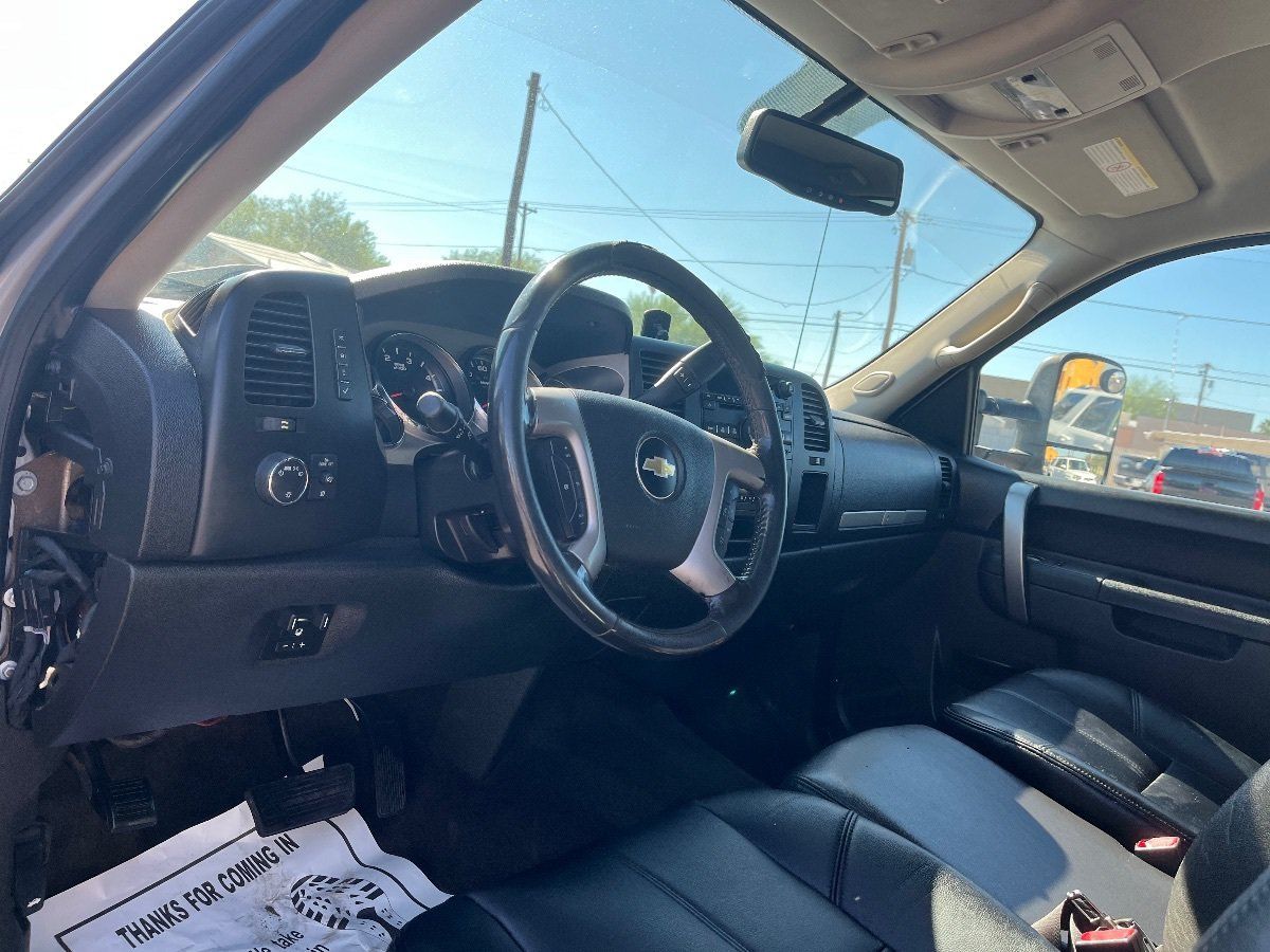 Used 2014 Chevrolet Silverado 3500 LT w/ Interior Plus Package AWD/4WD image 21