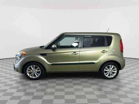 Used 2012 Kia Soul + FWD image 4