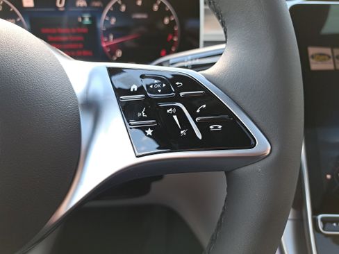 New 2026 Mercedes-Benz GLC 300 4MATIC image 19