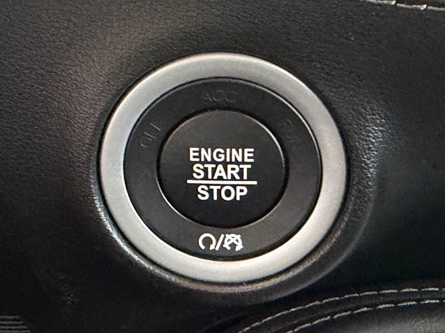 Used 2020 Dodge Challenger R/T Scat Pack RWD image 11