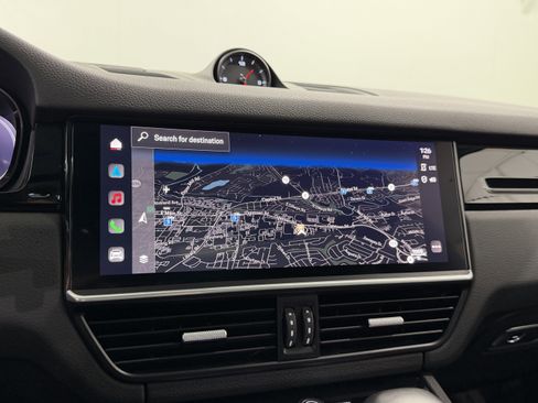 Certified 2023 Porsche Cayenne AWD/4WD image 42