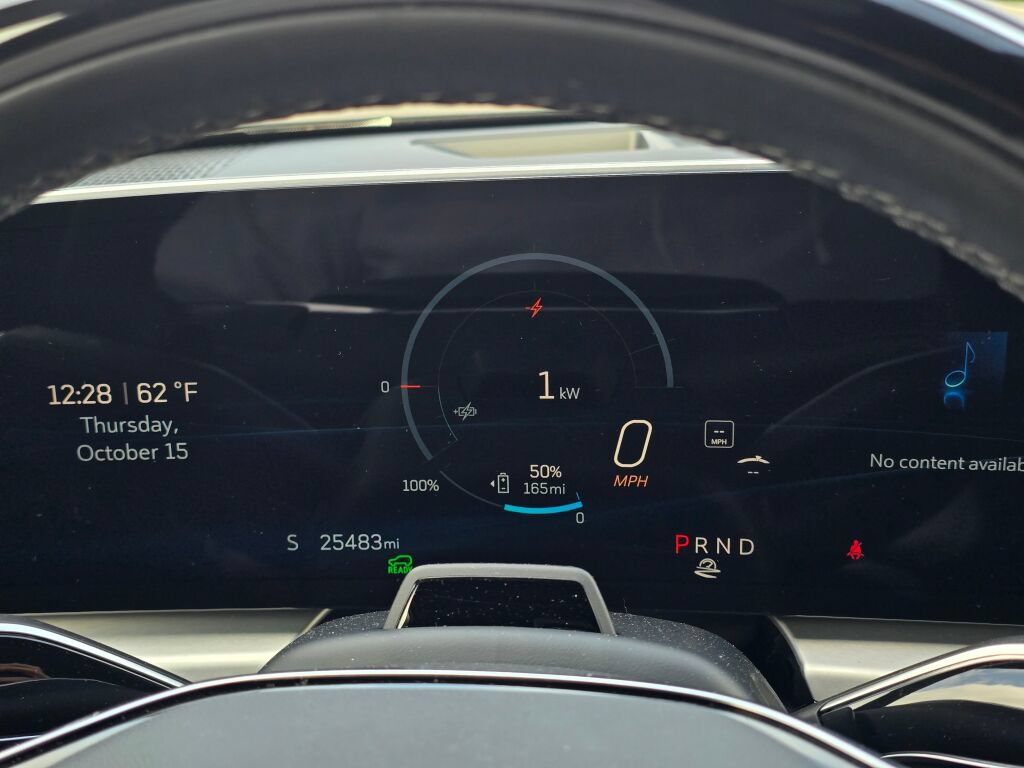 Used 2024 Cadillac Lyriq Sport AWD/4WD image 39