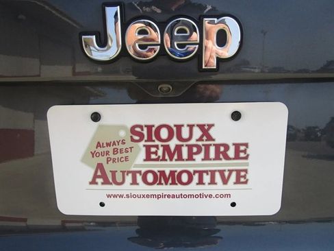 Used 2022 Jeep Renegade Limited image 25