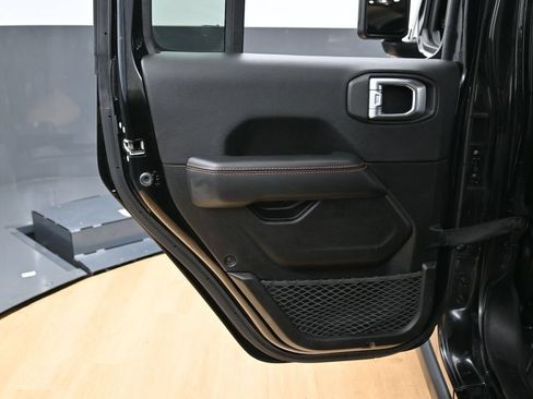 Used 2022 Jeep Gladiator Mojave w/ LED Lighting Group AWD/4WD image 36