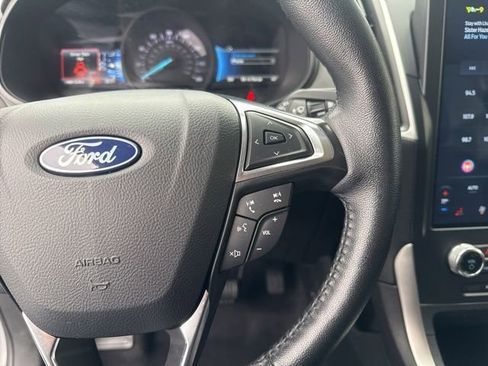 Used 2024 Ford Edge SEL image 13