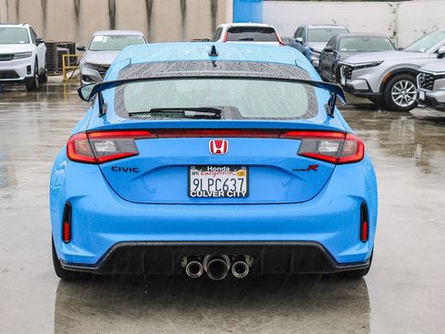 Used 2024 Honda Civic Type R image 8