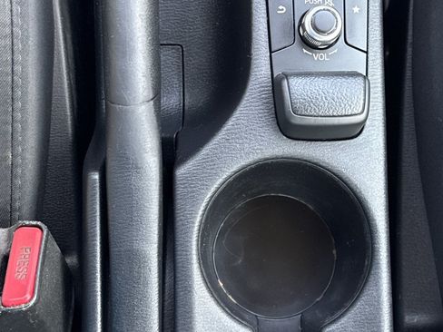 Used 2016 Scion iA FWD image 25