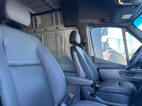 New 2025 Mercedes-Benz Sprinter 2500 image 16