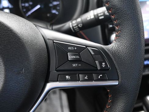 Used 2023 Nissan Kicks SR image 30