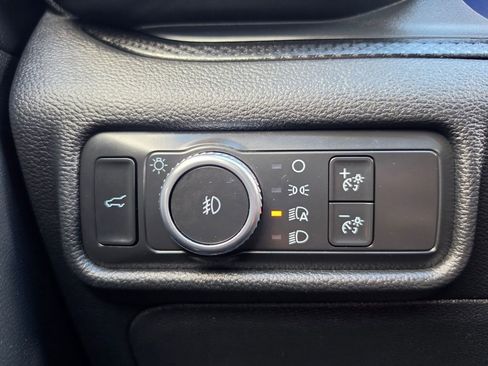 Used 2020 Ford Explorer ST w/ ST Street Pack image 21