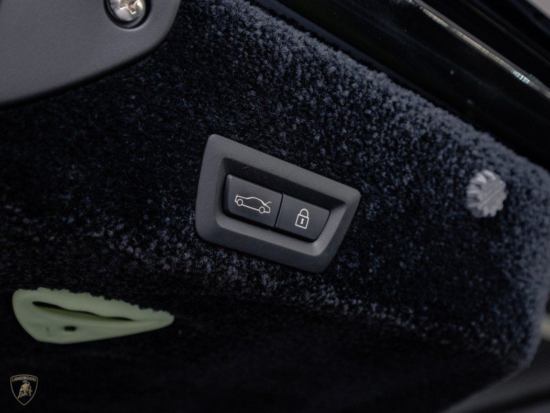 Used 2017 Rolls-Royce Ghost RWD image 37