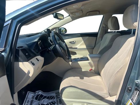 Used 2009 Toyota Venza AWD image 10