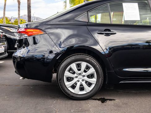 Used 2024 Toyota Corolla LE FWD image 5