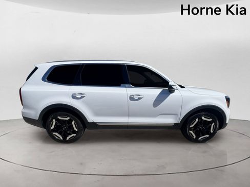 Certified 2024 Kia Telluride S w/ S Sunroof Package FWD image 3